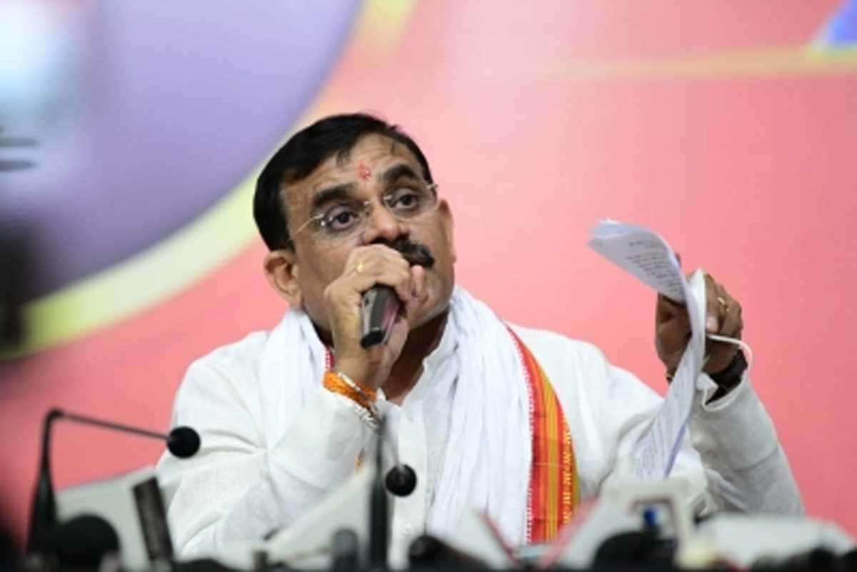 प्रियंका अपने भाई की तरह झूठी गारंटी देने आई : विष्णु दत्त